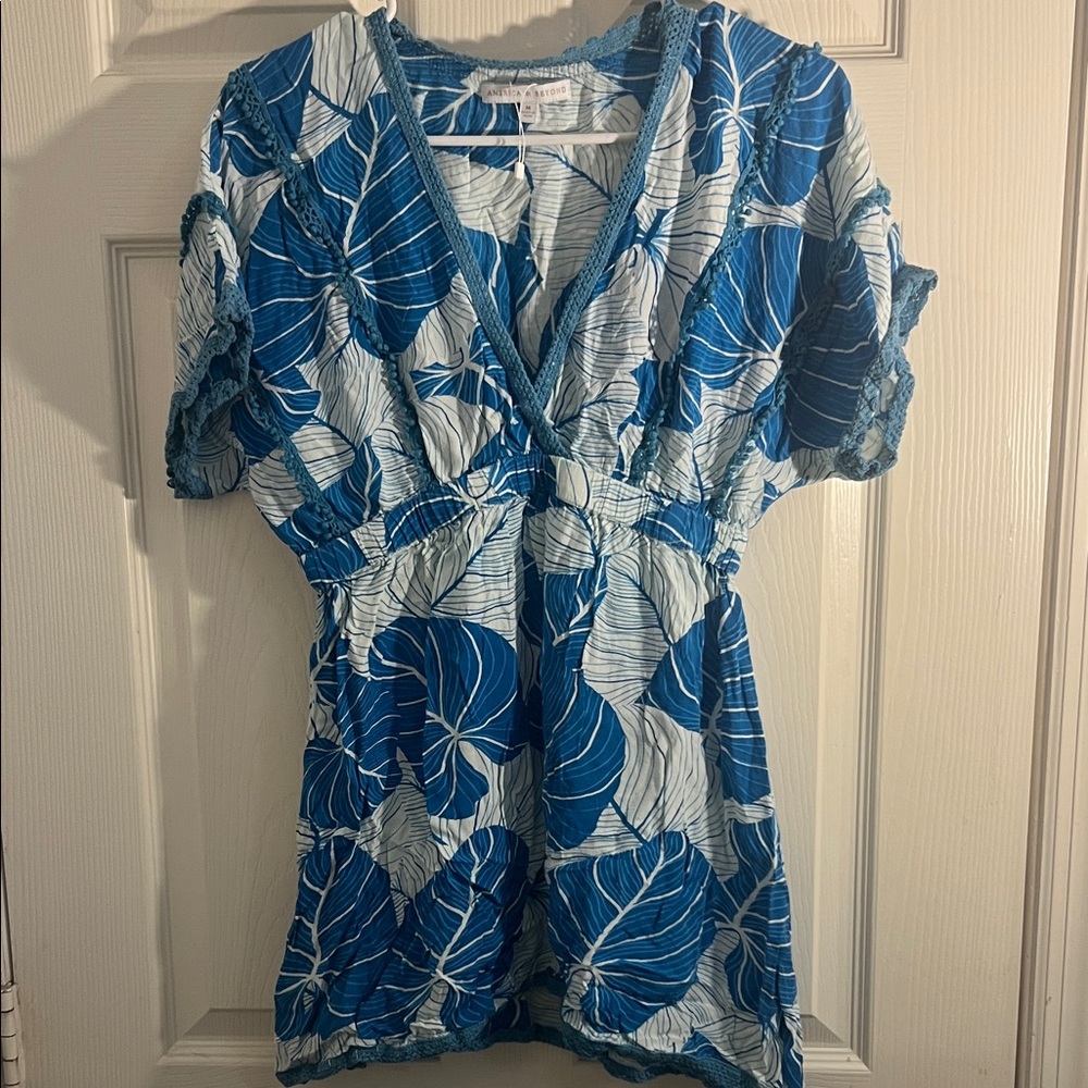 Tropical Blue Leaf Print Women's Blouse